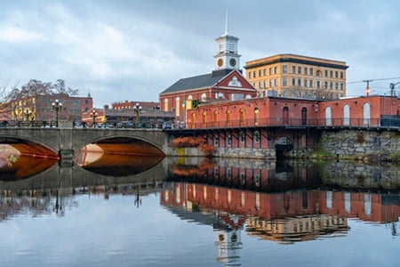 The,Main,Street,Bridge,Over,The,Nashua,River,,Nashua,,New Main Street Bridge Nashua NH