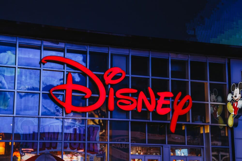 disney logo (1) disney storefront with logo